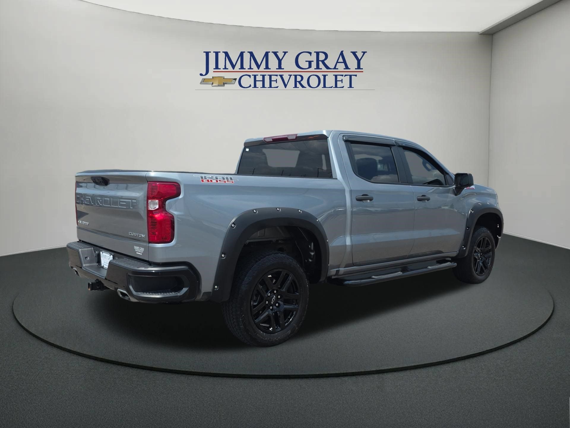 Used 2025 Chevrolet Silverado 1500 Custom Trail Boss AWD/4WD image 5