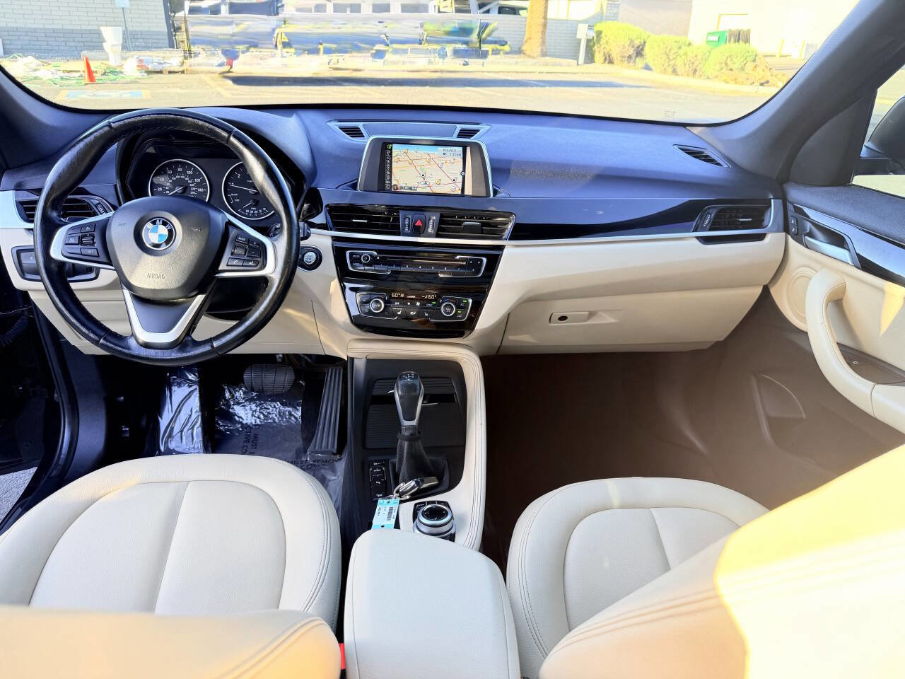 Used 2017 BMW X1 xDrive28i AWD/4WD image 23