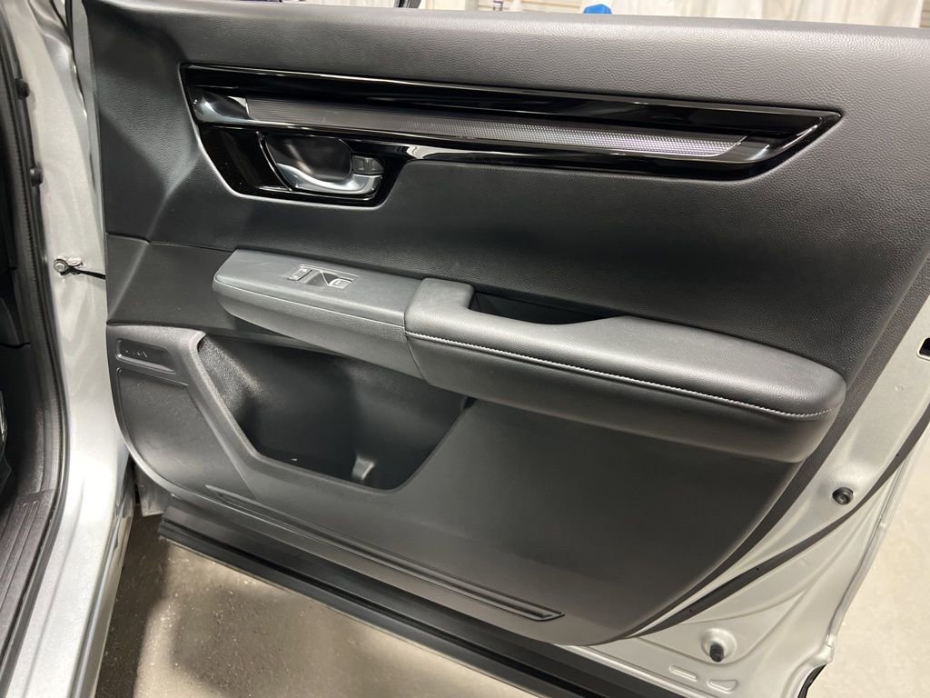 Used 2025 Honda CR-V EX-L image 10