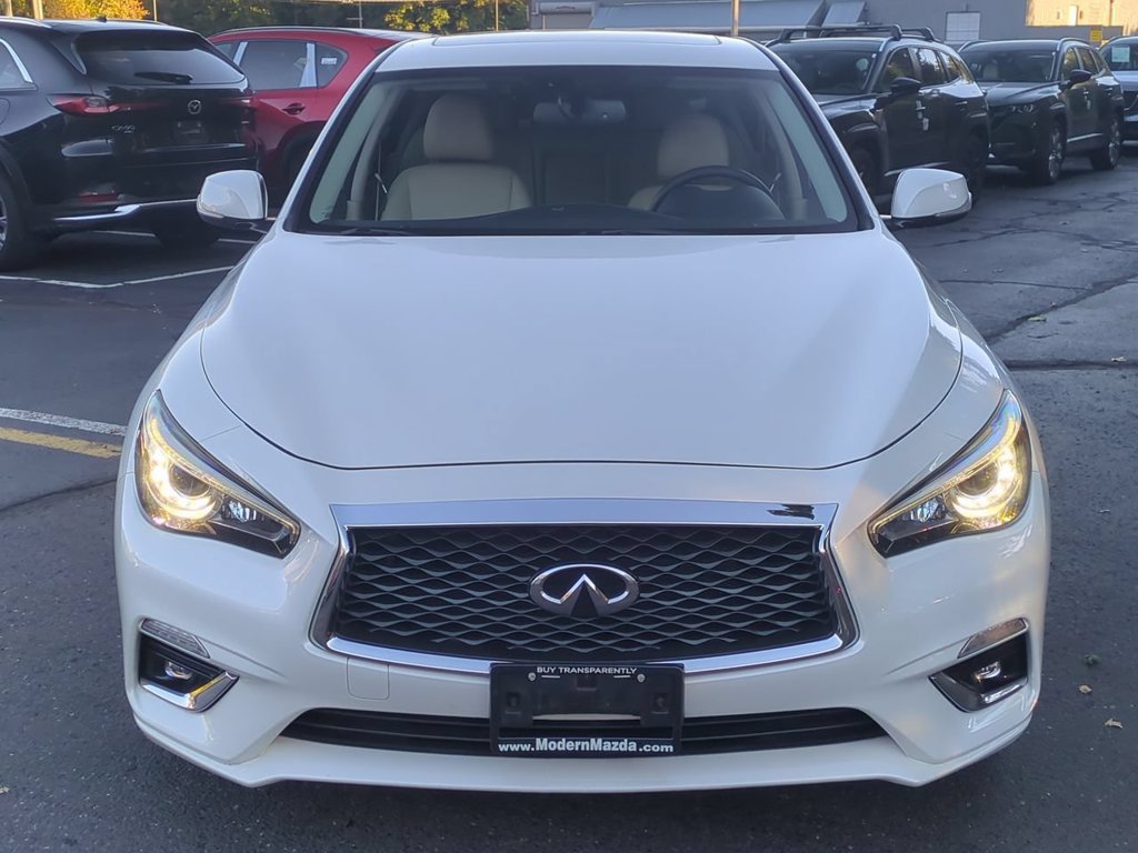 Used 2018 INFINITI Q50 Luxe w/ Essential Package (3.0T Luxe) AWD/4WD image 9