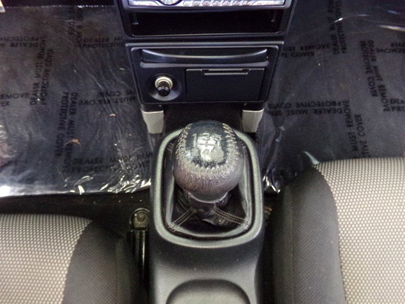 Used 2000 Toyota MR2 image 12