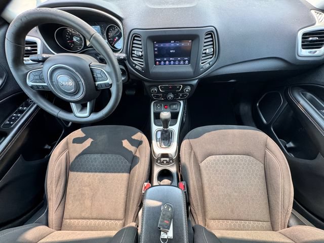 Used 2021 Jeep Compass Sport FWD image 2