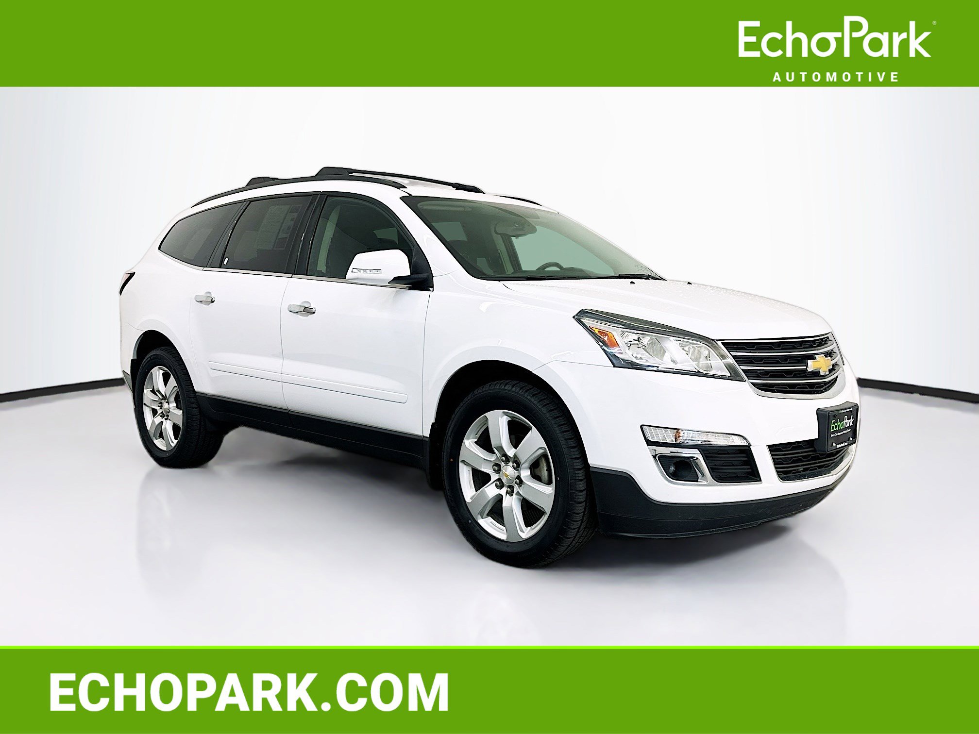 Used 2017 Chevrolet Traverse LT w/ Style and Technology Package AWD/4WD image 1