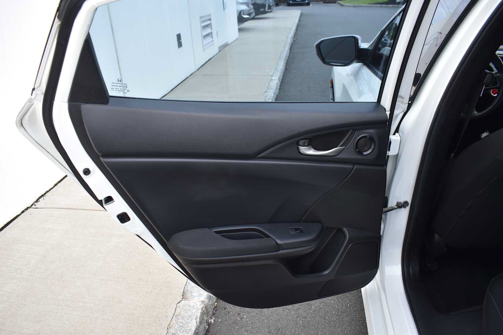 Used 2018 Honda Civic EX image 10