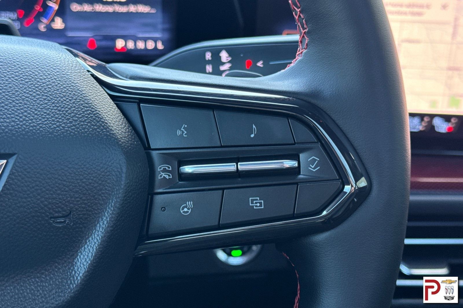 Certified 2025 Chevrolet Traverse RS w/ LPO, Floor Liner Package AWD/4WD image 31