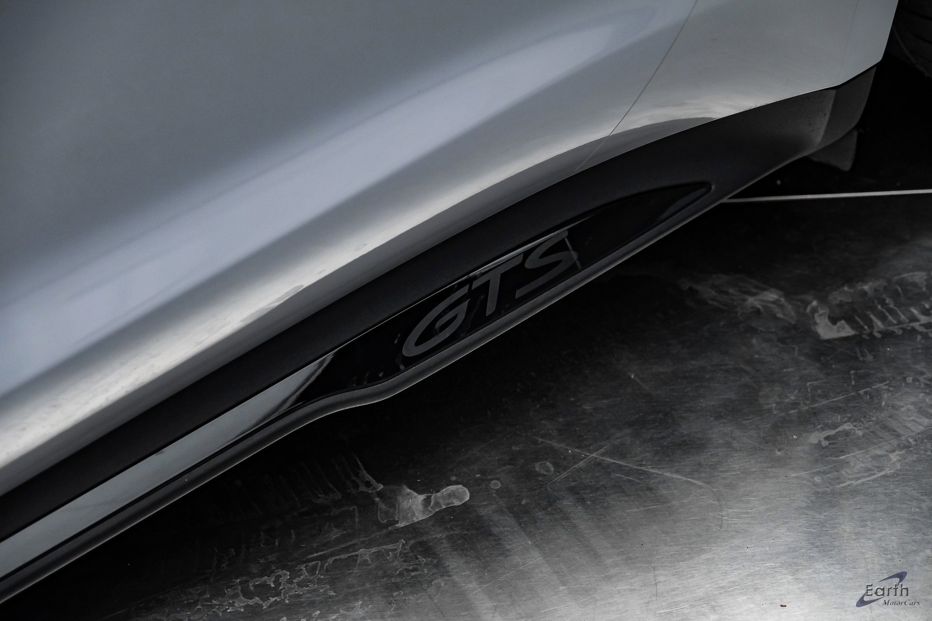 Used 2023 Porsche Taycan GTS w/ Premium Package image 28