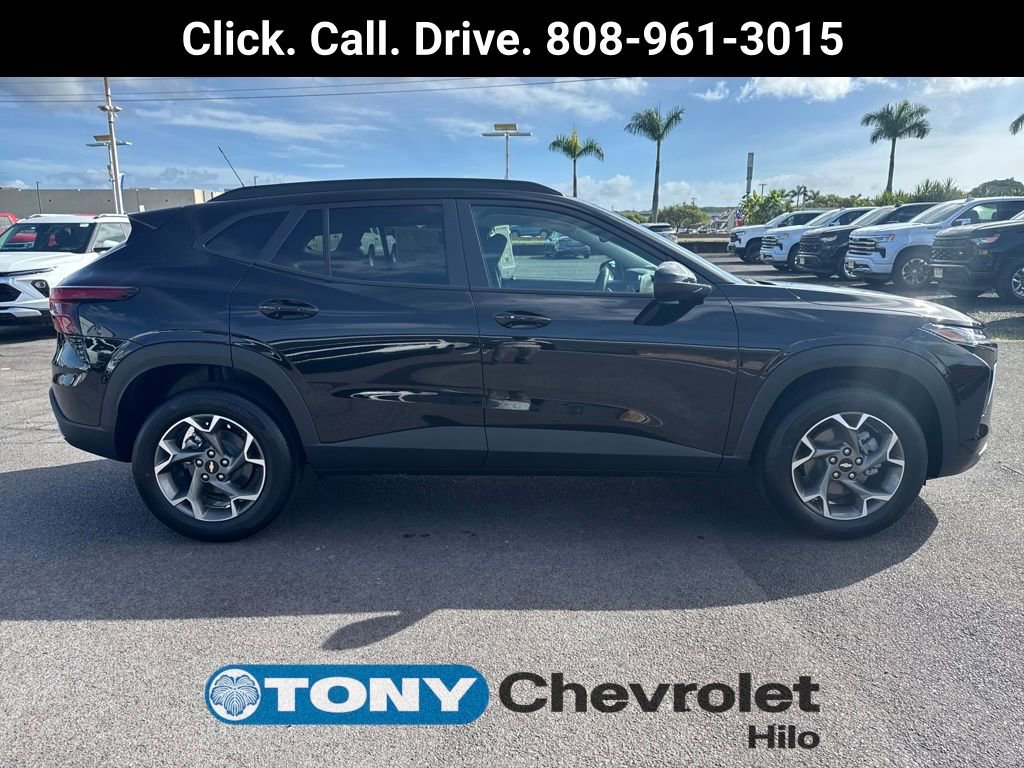 New 2026 Chevrolet Trax LT w/ Driver Confidence Package image 6