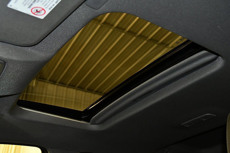 Used 2023 Chevrolet Silverado 2500 LTZ w/ LTZ Premium Package image 29