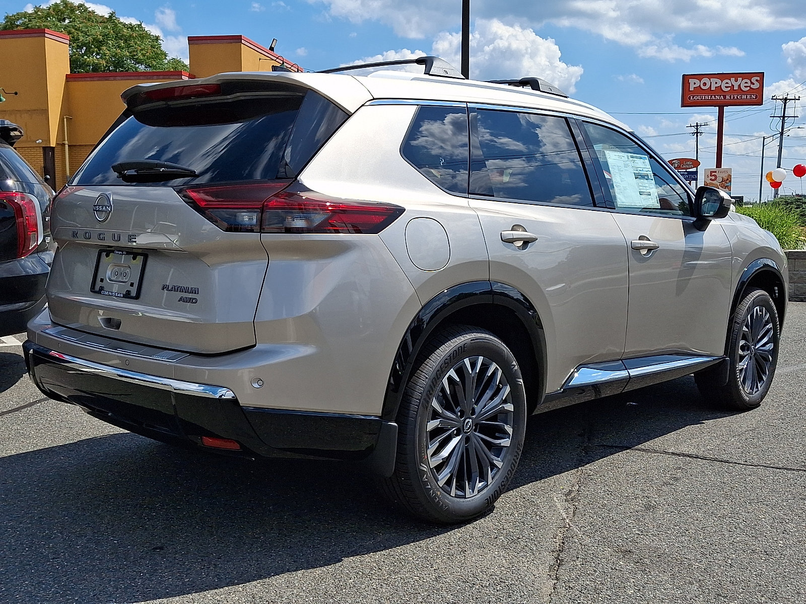 New 2026 Nissan Rogue Platinum AWD/4WD image 4