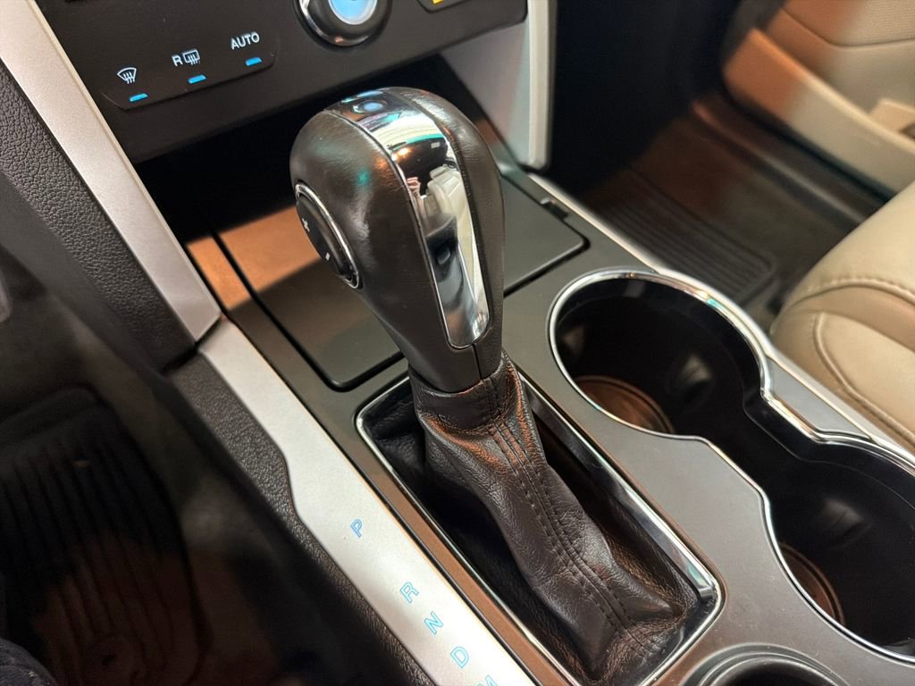 Used 2015 Ford Explorer XLT w/ Equipment Group 202A image 24