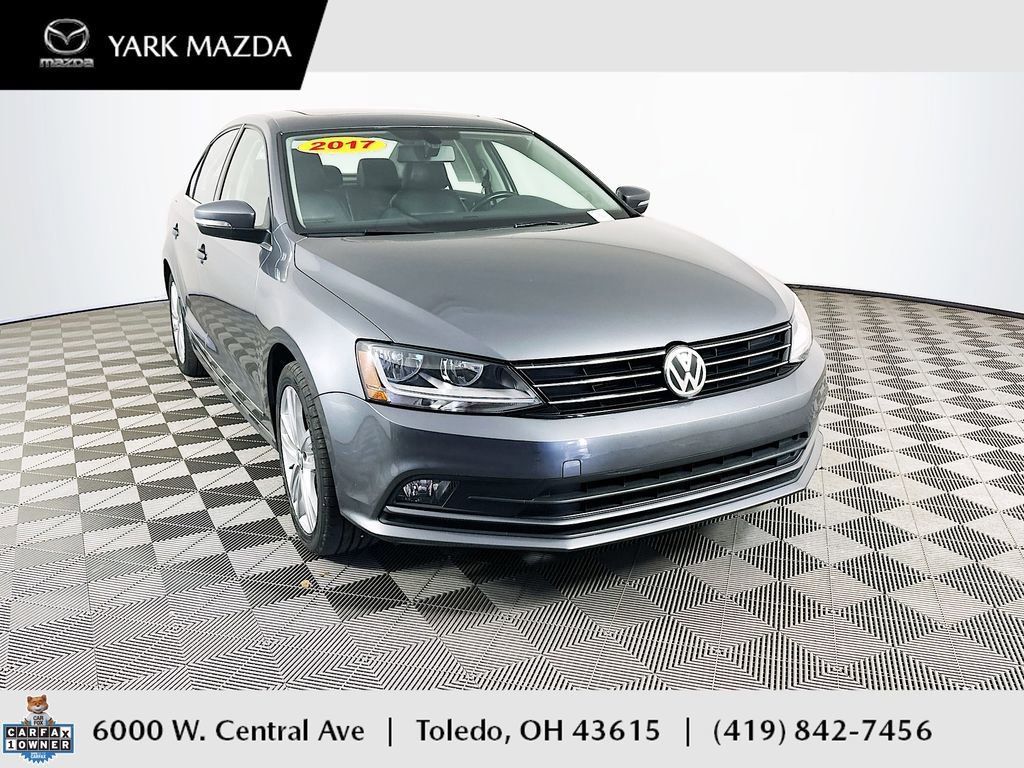 Used 2017 Volkswagen Jetta SEL FWD image 1