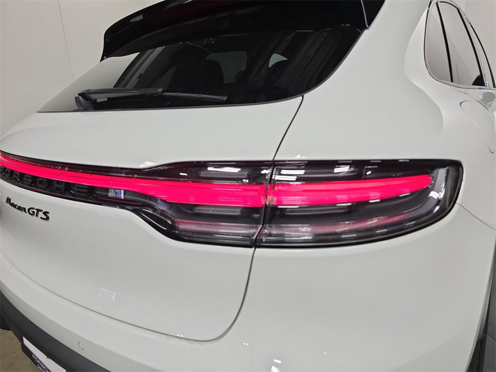 Certified 2025 Porsche Macan GTS image 30
