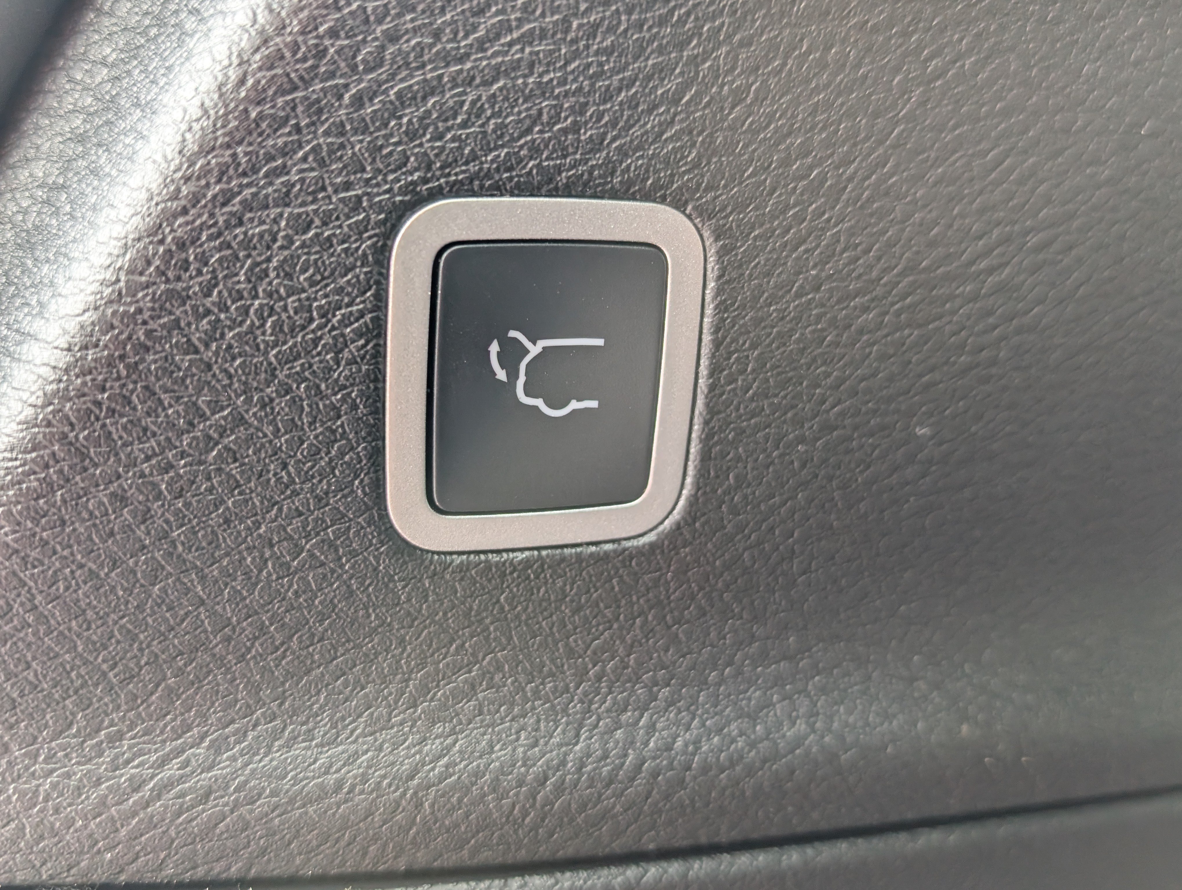 New 2026 Chrysler Pacifica Select AWD/4WD image 13