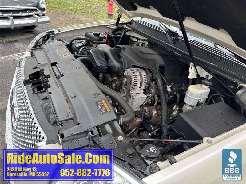 Used 2013 GMC Yukon XL Denali AWD/4WD image 24