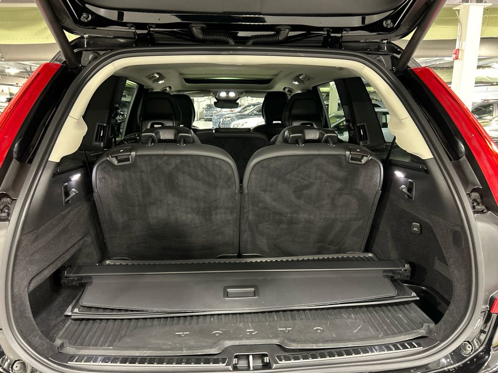 Used 2023 Volvo XC90 B5 Plus w/ Protection Package Premier AWD/4WD image 27
