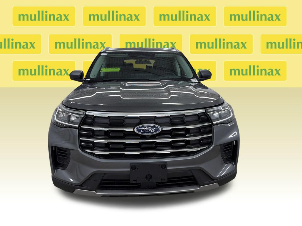 New 2026 Ford Explorer Active RWD image 14