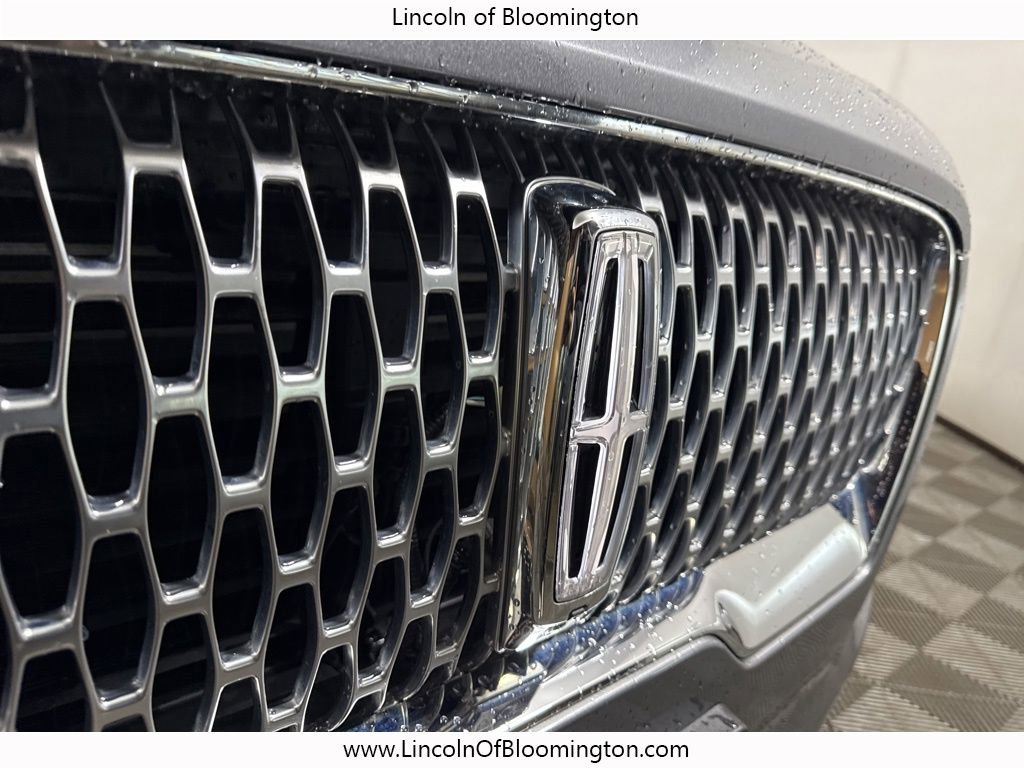 Certified 2022 Lincoln Aviator Reserve w/ Equipment Group 201A image 13