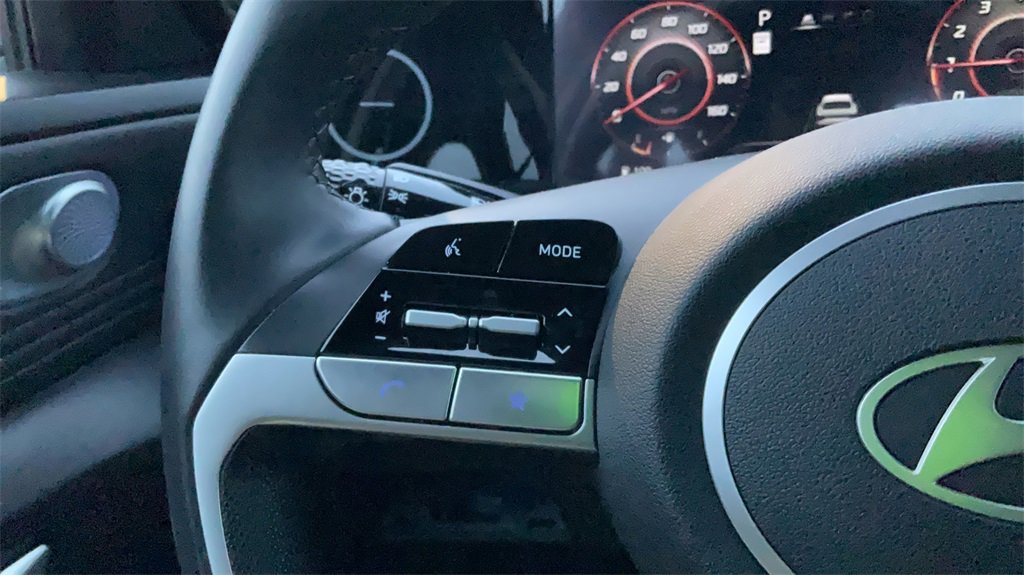 Certified 2024 Hyundai Elantra SEL w/ Convenience Package image 26