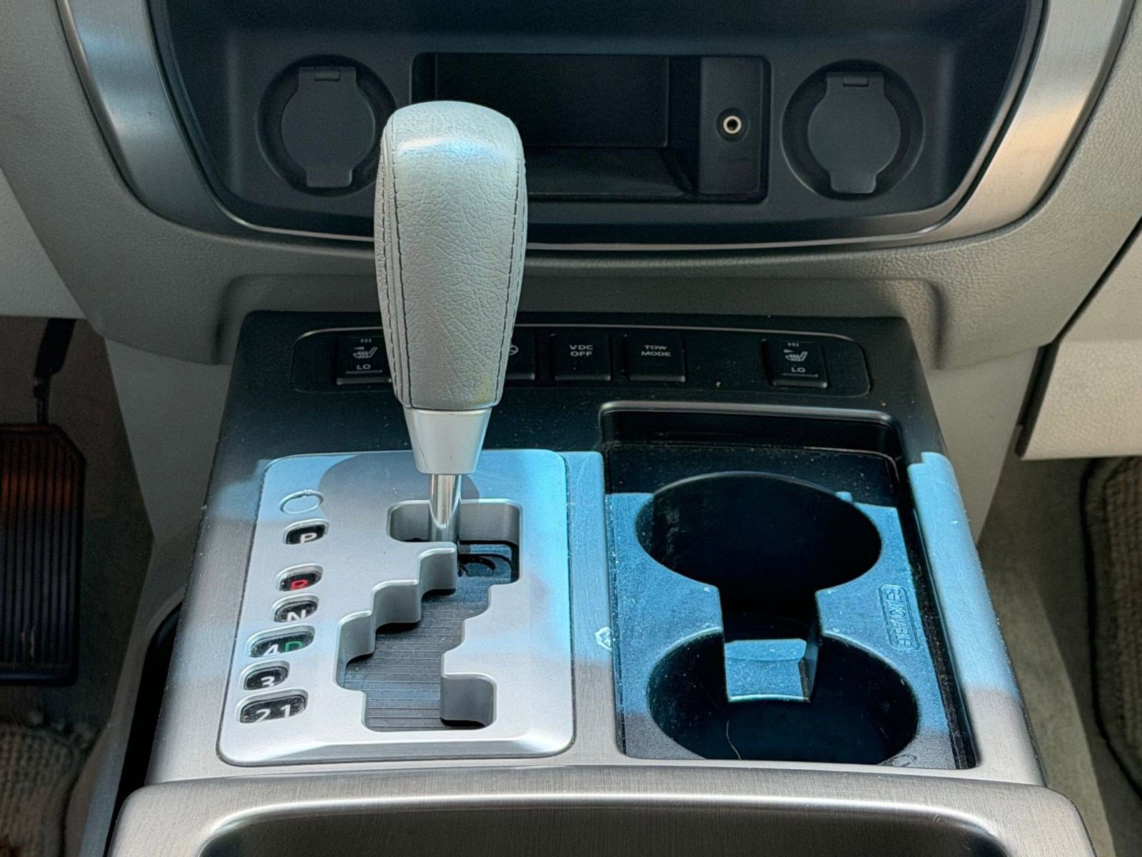 Used 2010 Nissan Armada Platinum w/ Captain Seat Pkg AWD/4WD image 24