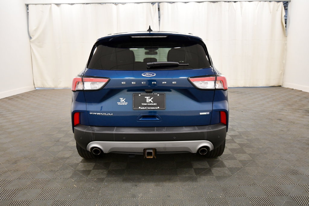 Used 2020 Ford Escape Titanium w/ Titanium Premium Package 2.0 AWD/4WD image 6