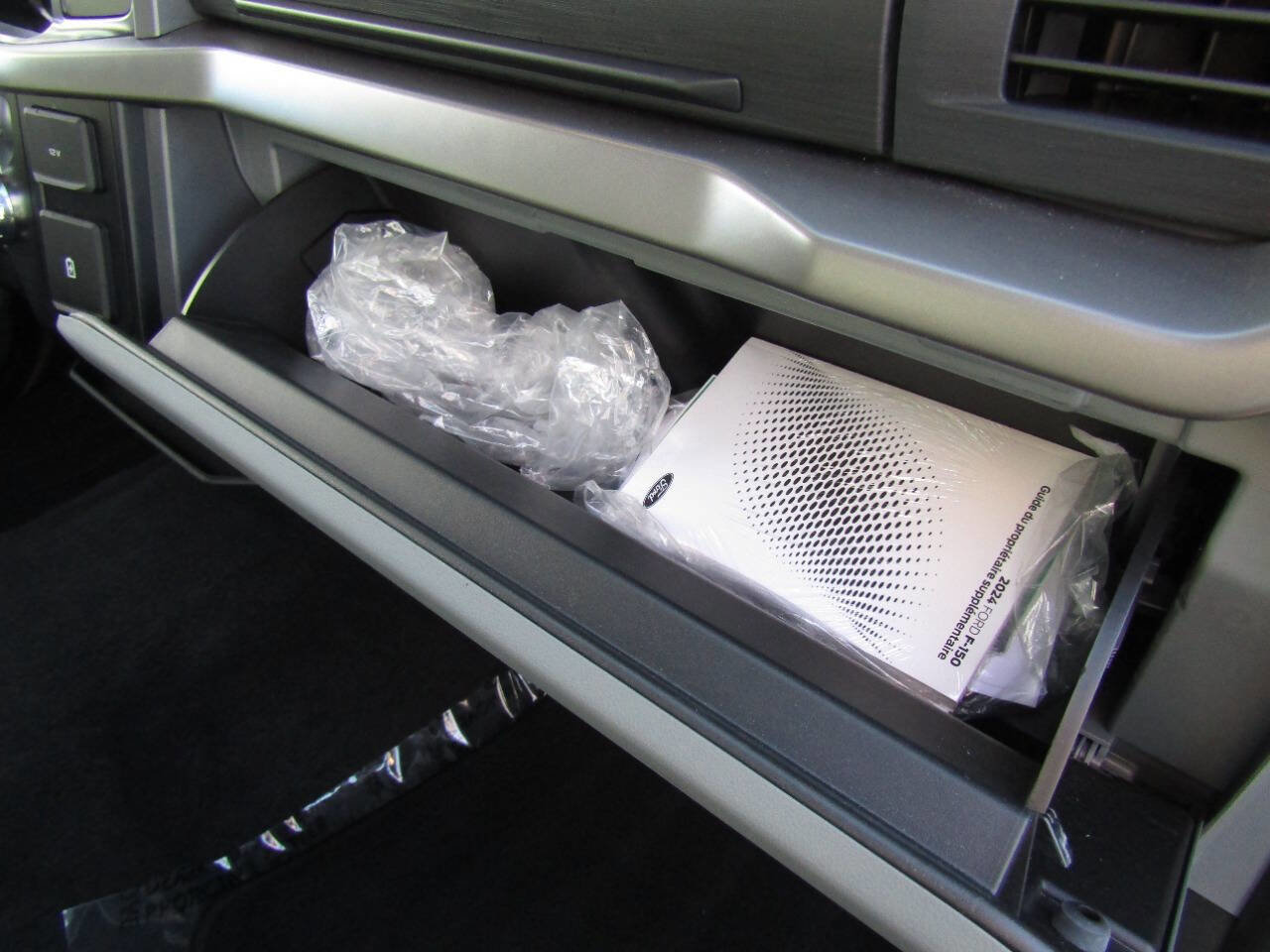 Used 2024 Ford F150 XLT image 30