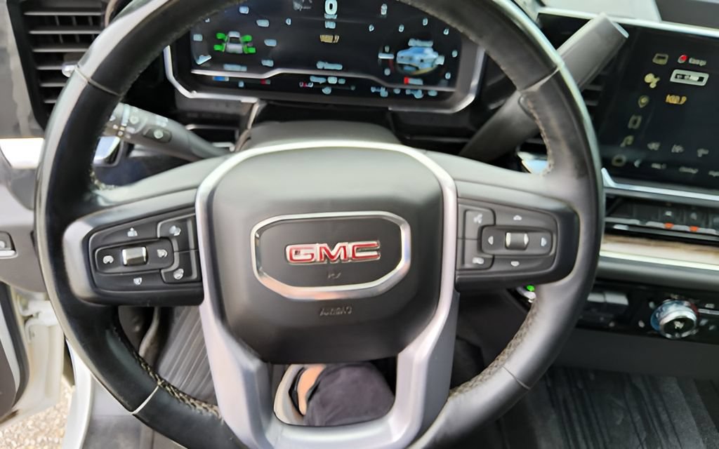 Used 2023 GMC Sierra 1500 SLE AWD/4WD image 17