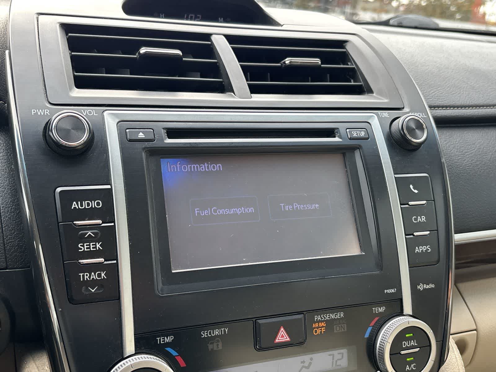 Used 2012 Toyota Camry XLE w/ Leather Pkg FWD image 24
