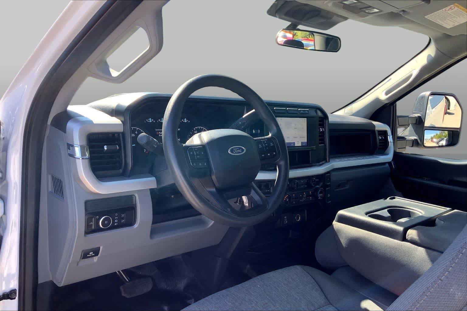 Used 2024 Ford F250 XL w/ FX4 Off-Road Package AWD/4WD image 17