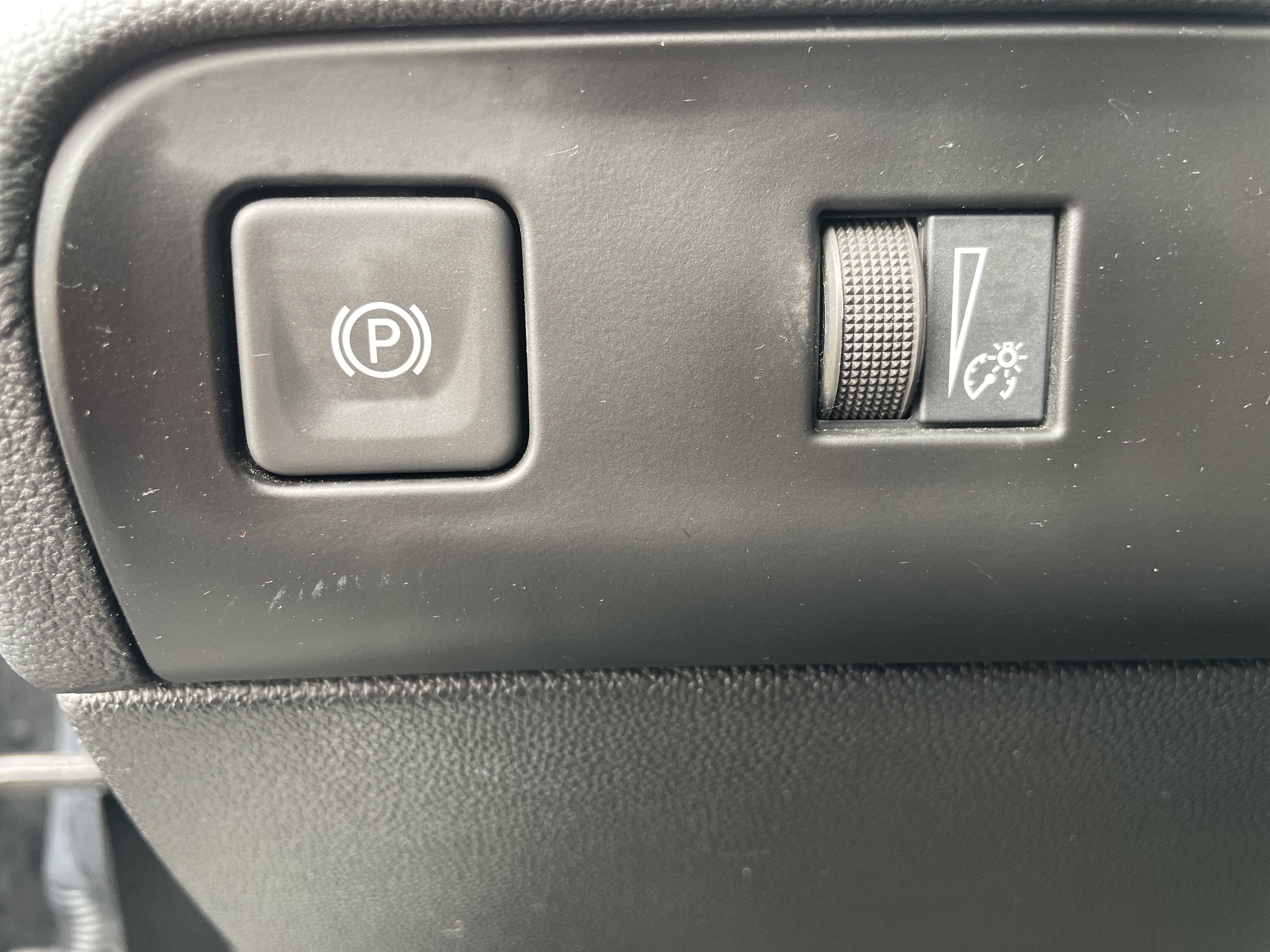 Used 2023 Buick Enclave Essence w/ Experience Buick Package image 33