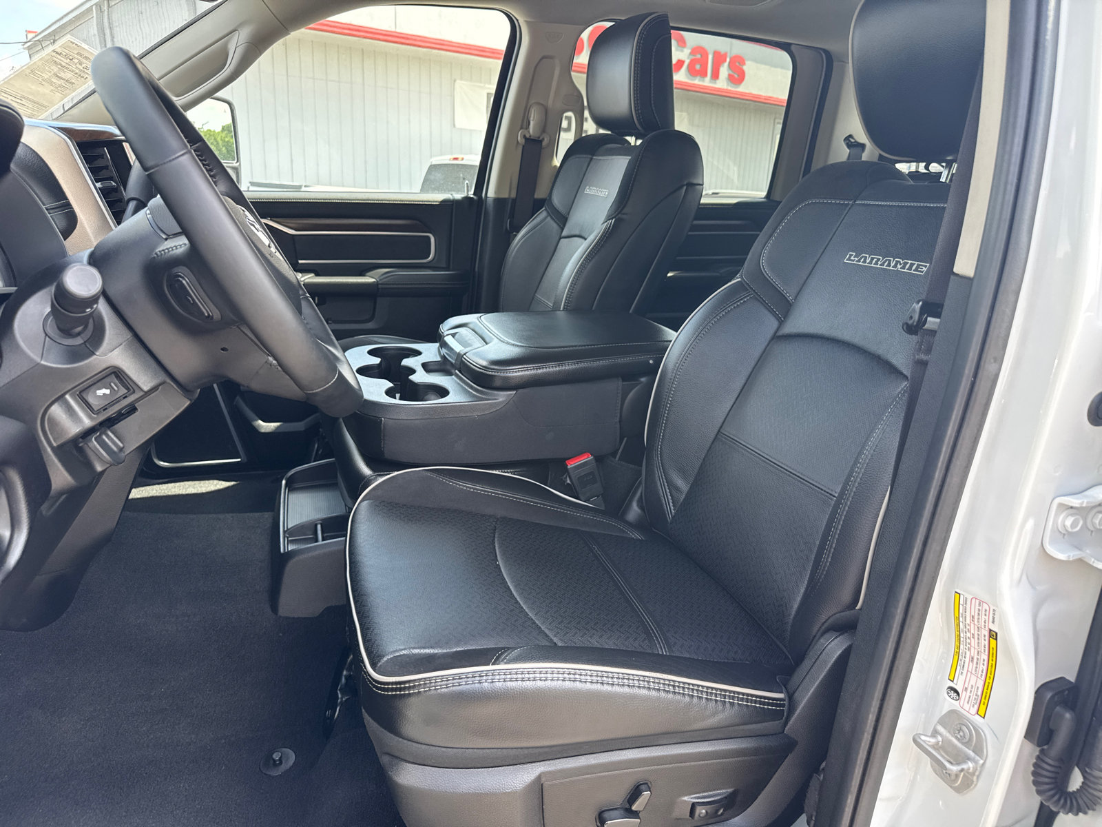 Used 2024 RAM 2500 Laramie w/ Safety Group AWD/4WD image 10