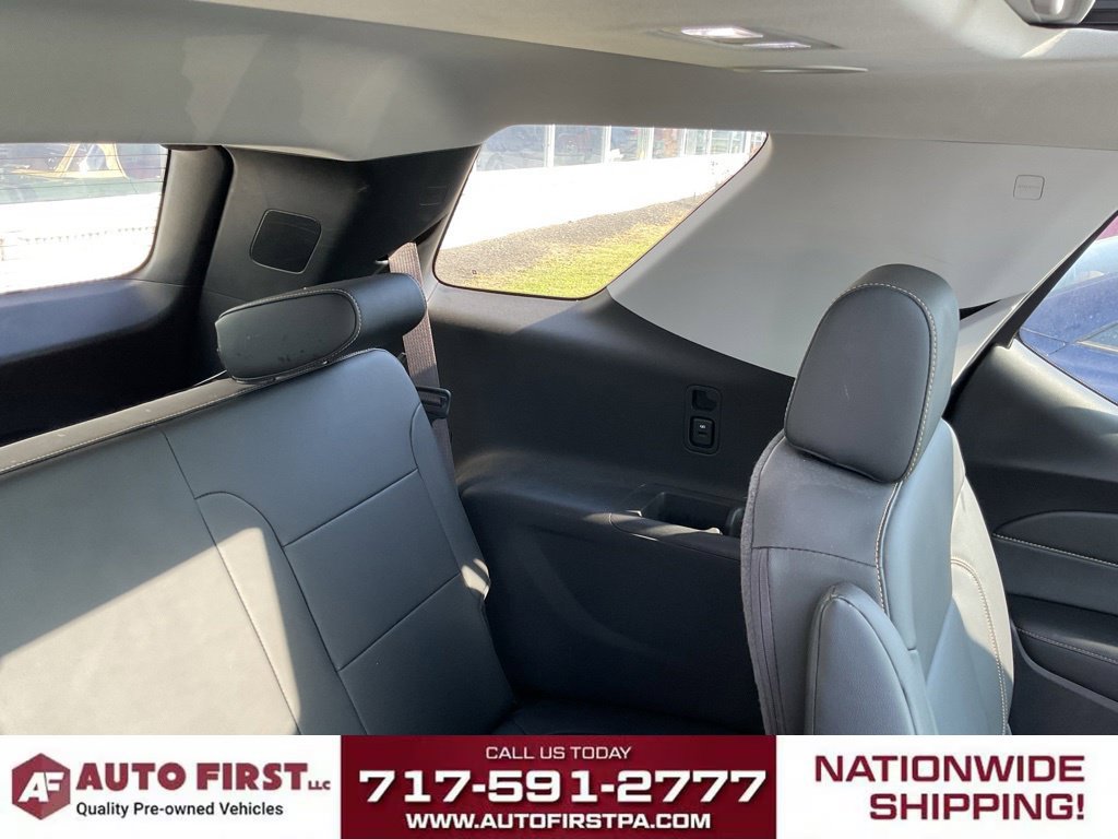 Used 2019 Chevrolet Traverse LT w/ LT Premium Package AWD/4WD image 18