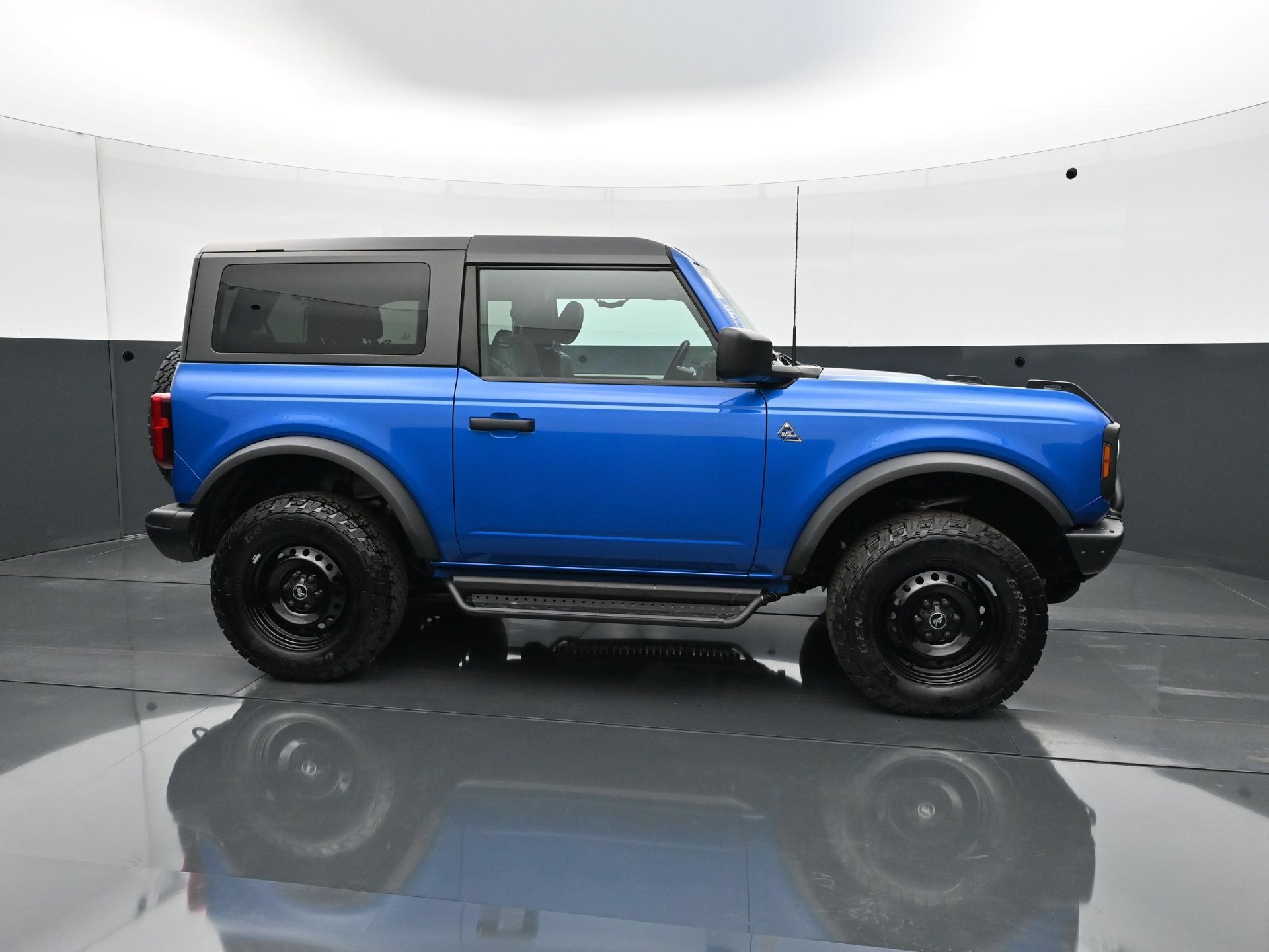 Used 2021 Ford Bronco Black Diamond AWD/4WD image 8
