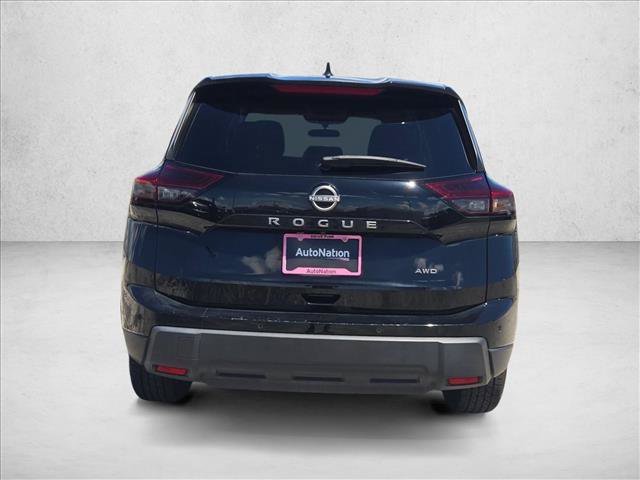 Used 2025 Nissan Rogue S AWD/4WD image 7
