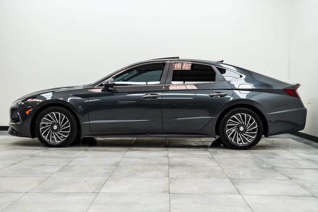 Used 2023 Hyundai Sonata Limited w/ Cargo Package FWD image 10