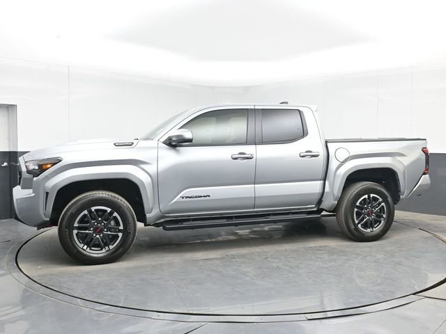 Used 2025 Toyota Tacoma TRD Sport w/ TRD Sport Upgrade Package AWD/4WD image 11