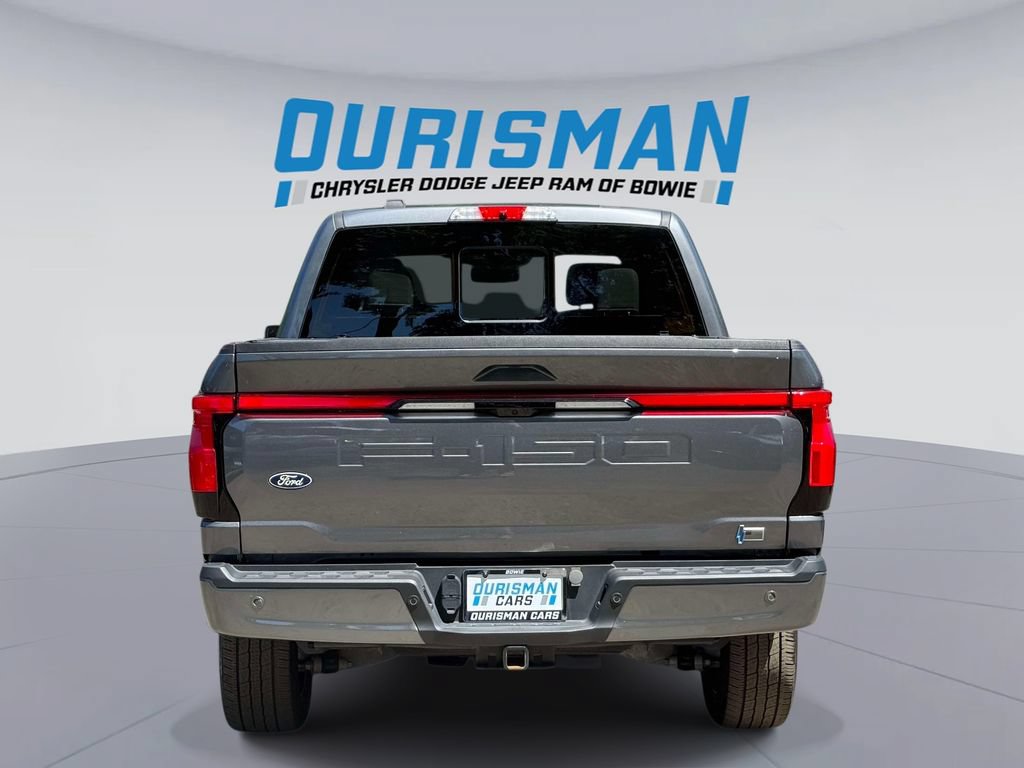 Used 2024 Ford F150 Lightning Platinum AWD/4WD image 3