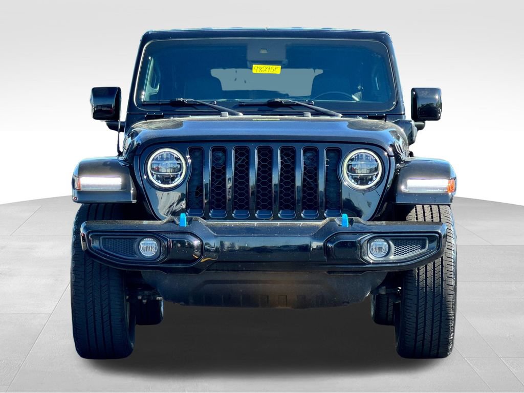 Used 2022 Jeep Wrangler Unlimited Sahara AWD/4WD image 2