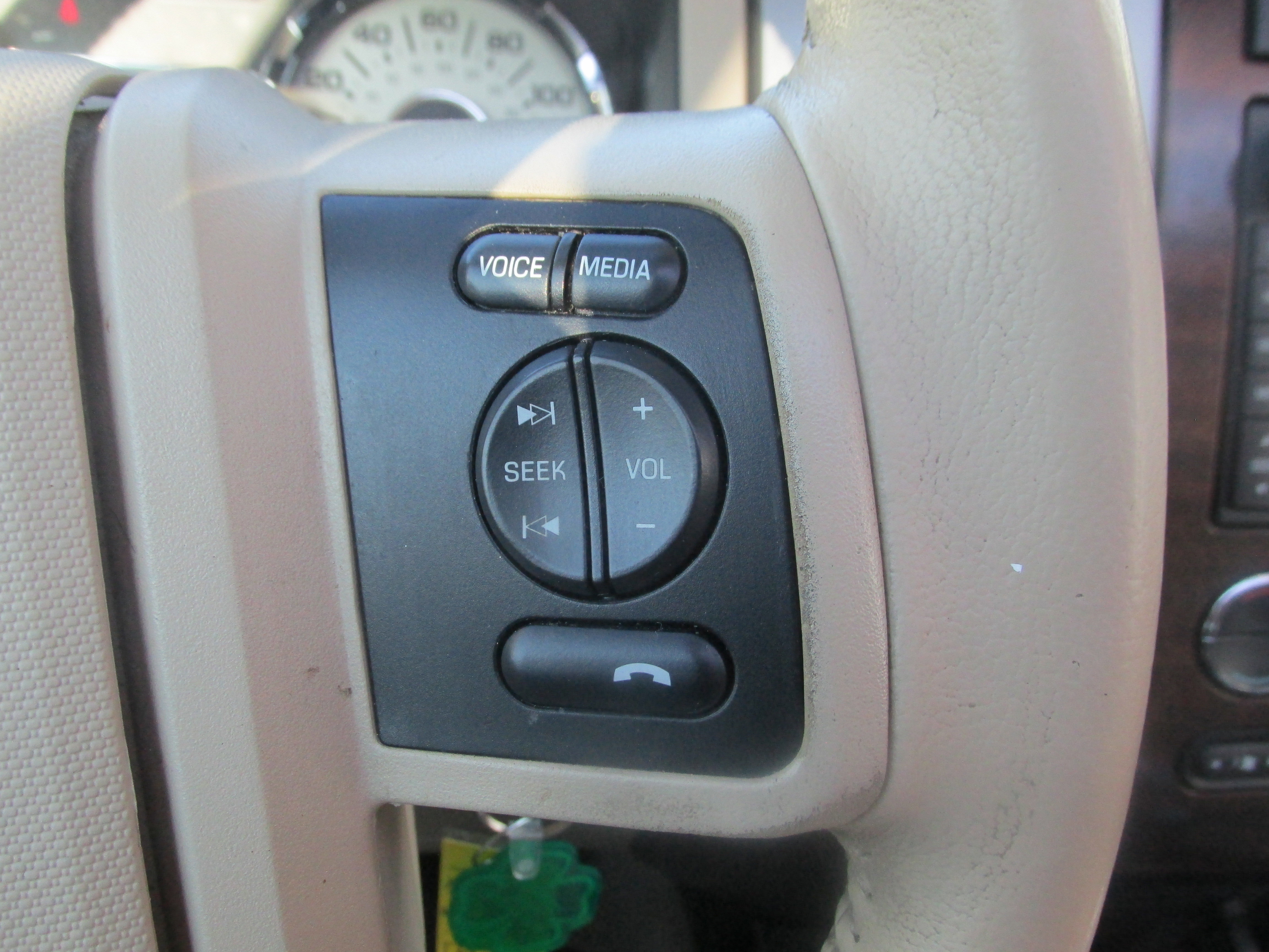 Used 2014 Ford Expedition XLT w/ Equipment Group 202A AWD/4WD image 38