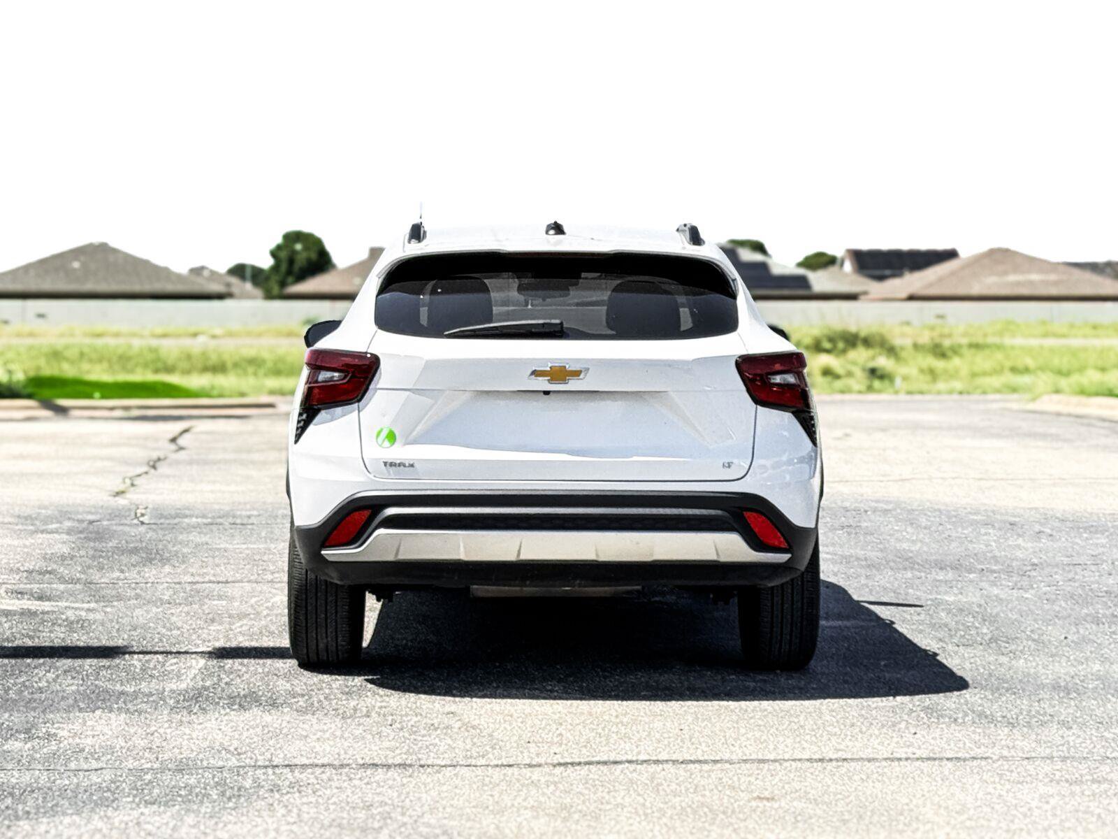 Used 2024 Chevrolet Trax LT FWD image 11