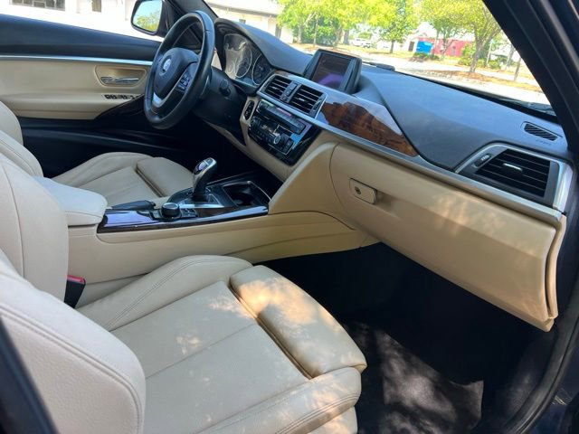 Used 2017 BMW 330i xDrive Sedan image 23