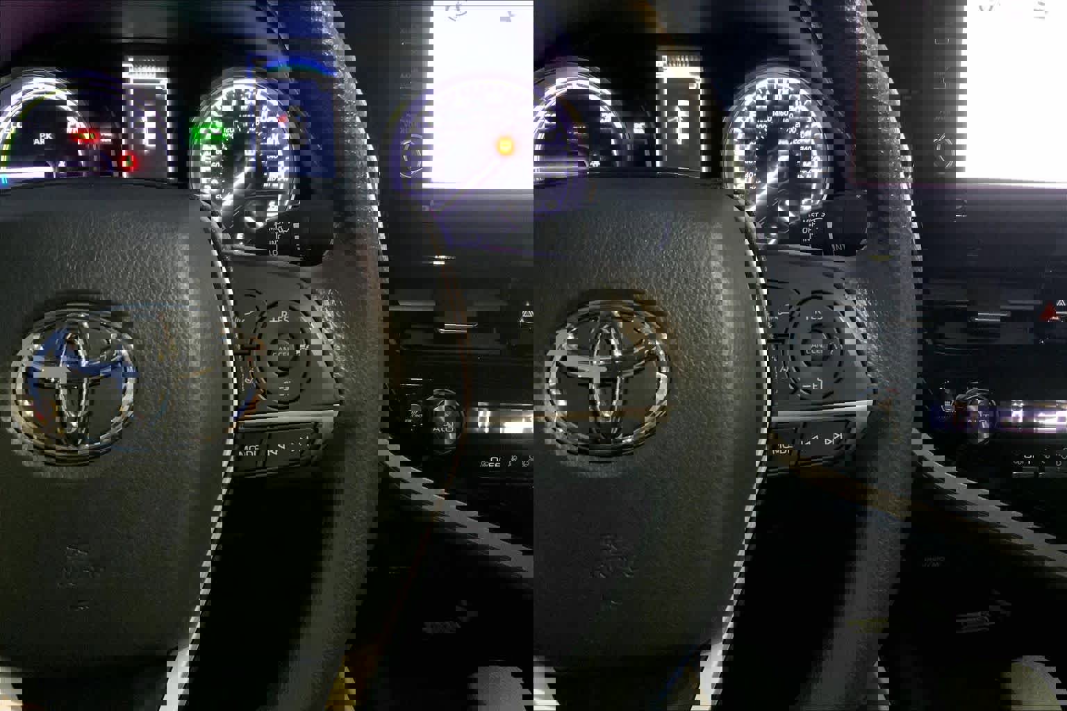 Used 2022 Toyota Camry LE image 24