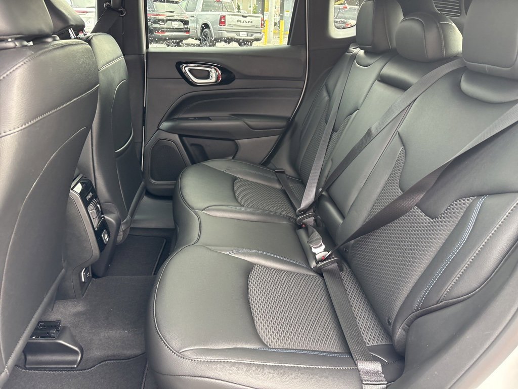 New 2026 Jeep Compass Latitude image 21