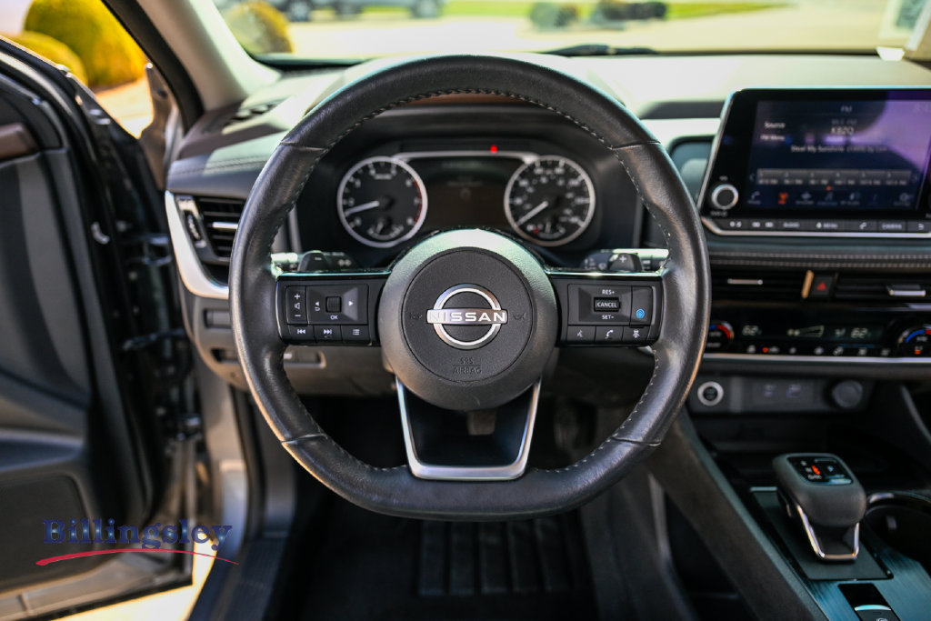 Used 2023 Nissan Rogue SV w/ SV Premium Package AWD/4WD image 12