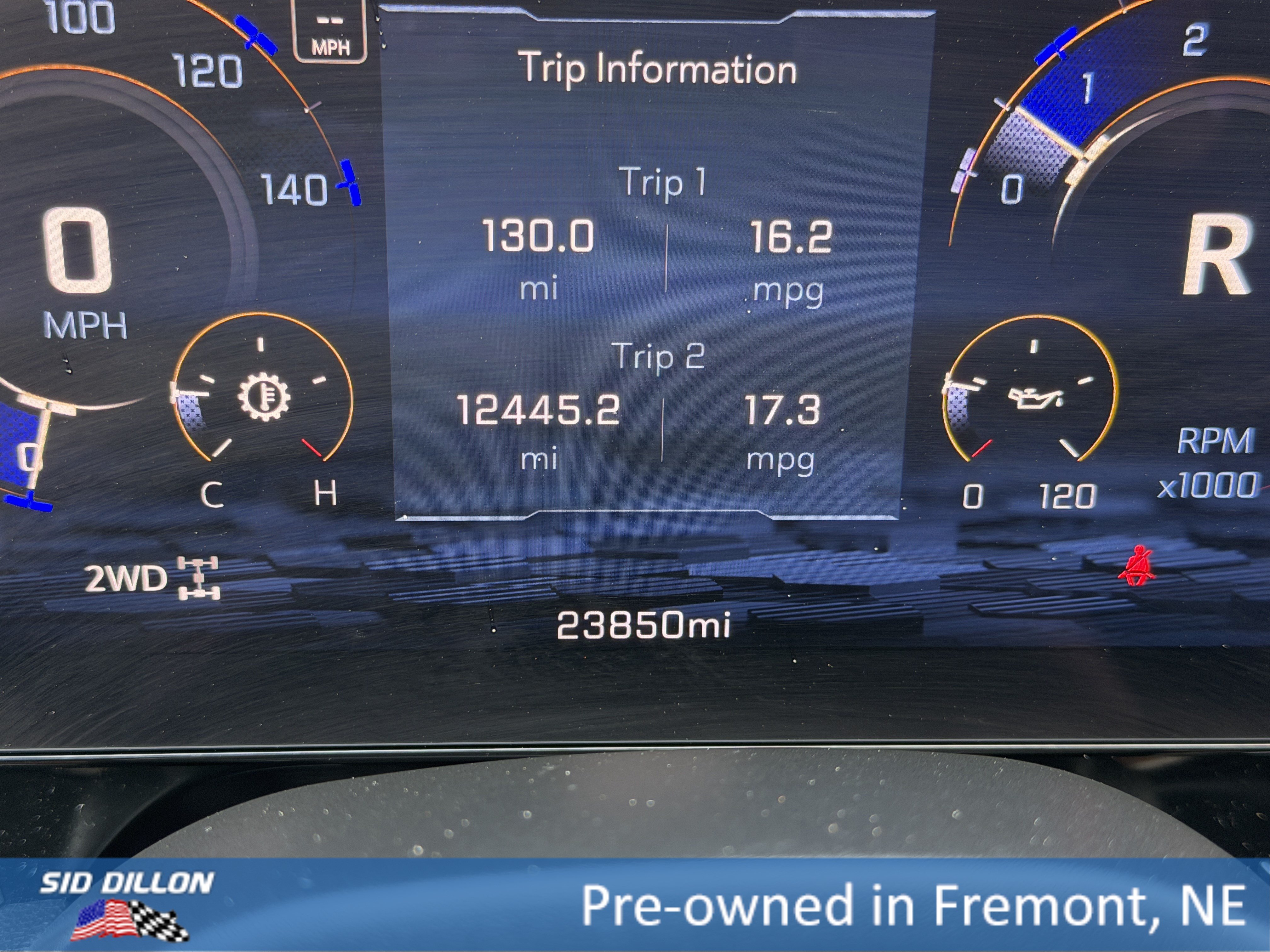 Certified 2025 Chevrolet Suburban High Country AWD/4WD image 20