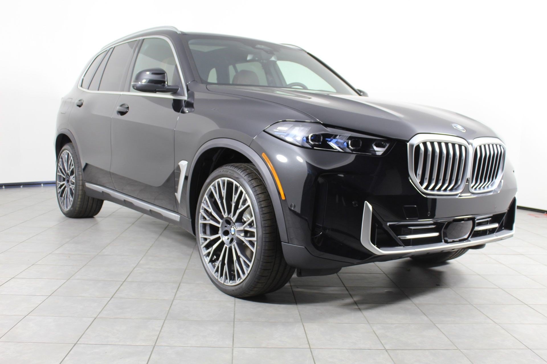 New 2026 BMW X5 xDrive40i w/ Climate Comfort Package AWD/4WD image 7