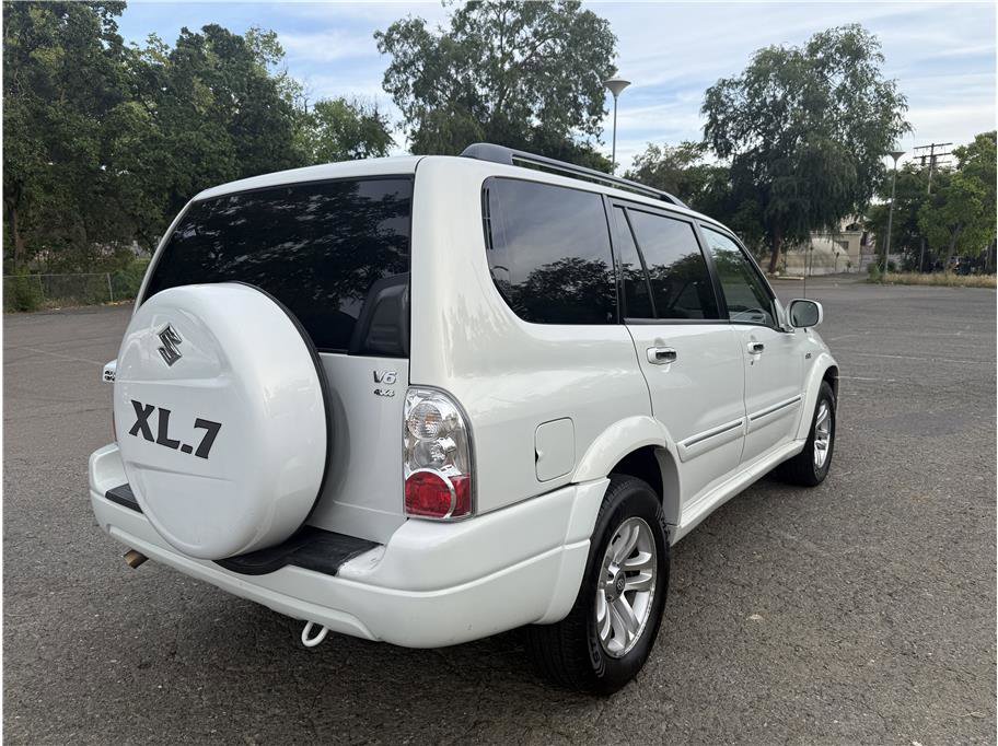 Used 2006 Suzuki XL7 4WD image 5