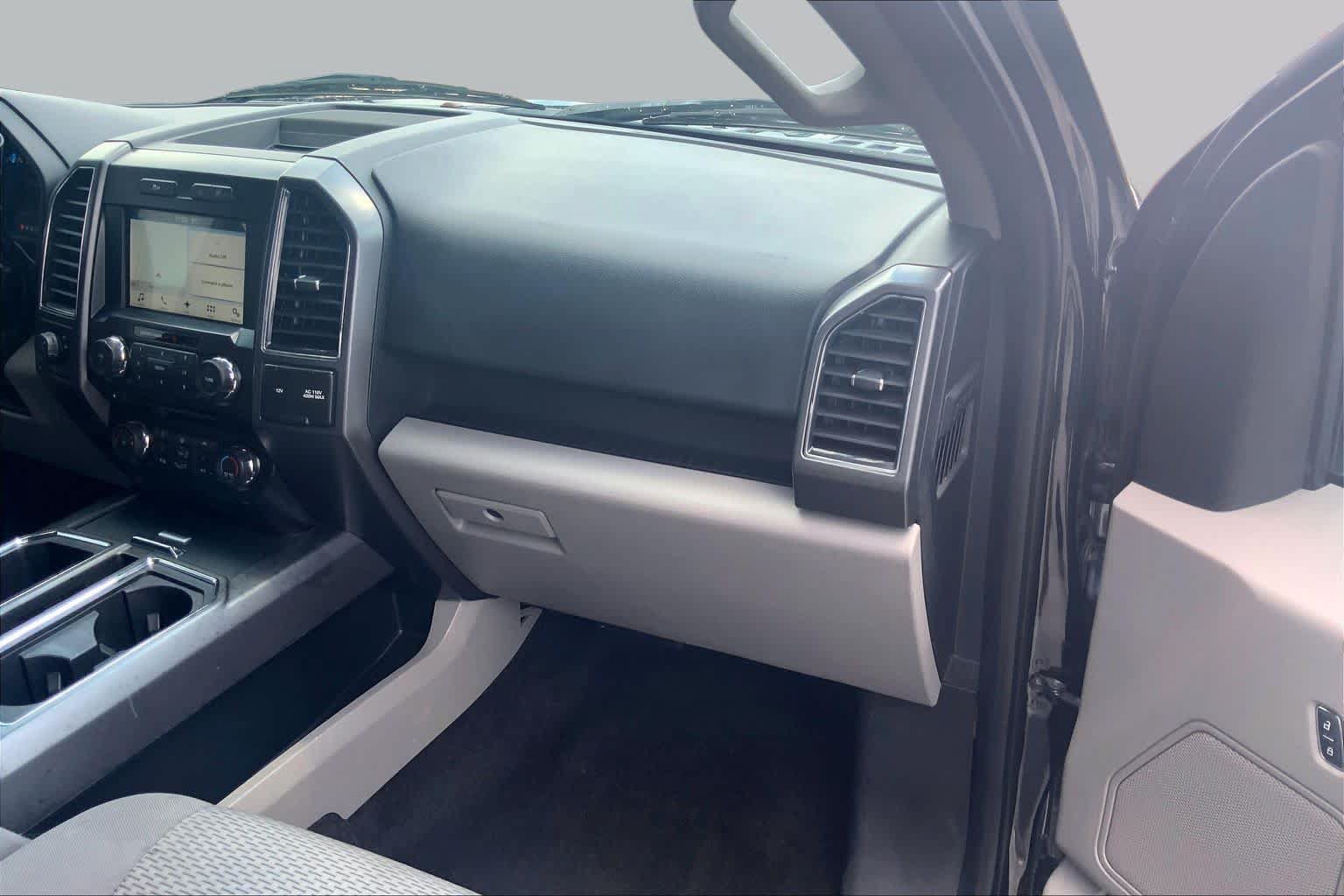 Used 2017 Ford F150 XLT w/ Equipment Group 302A Luxury RWD image 19