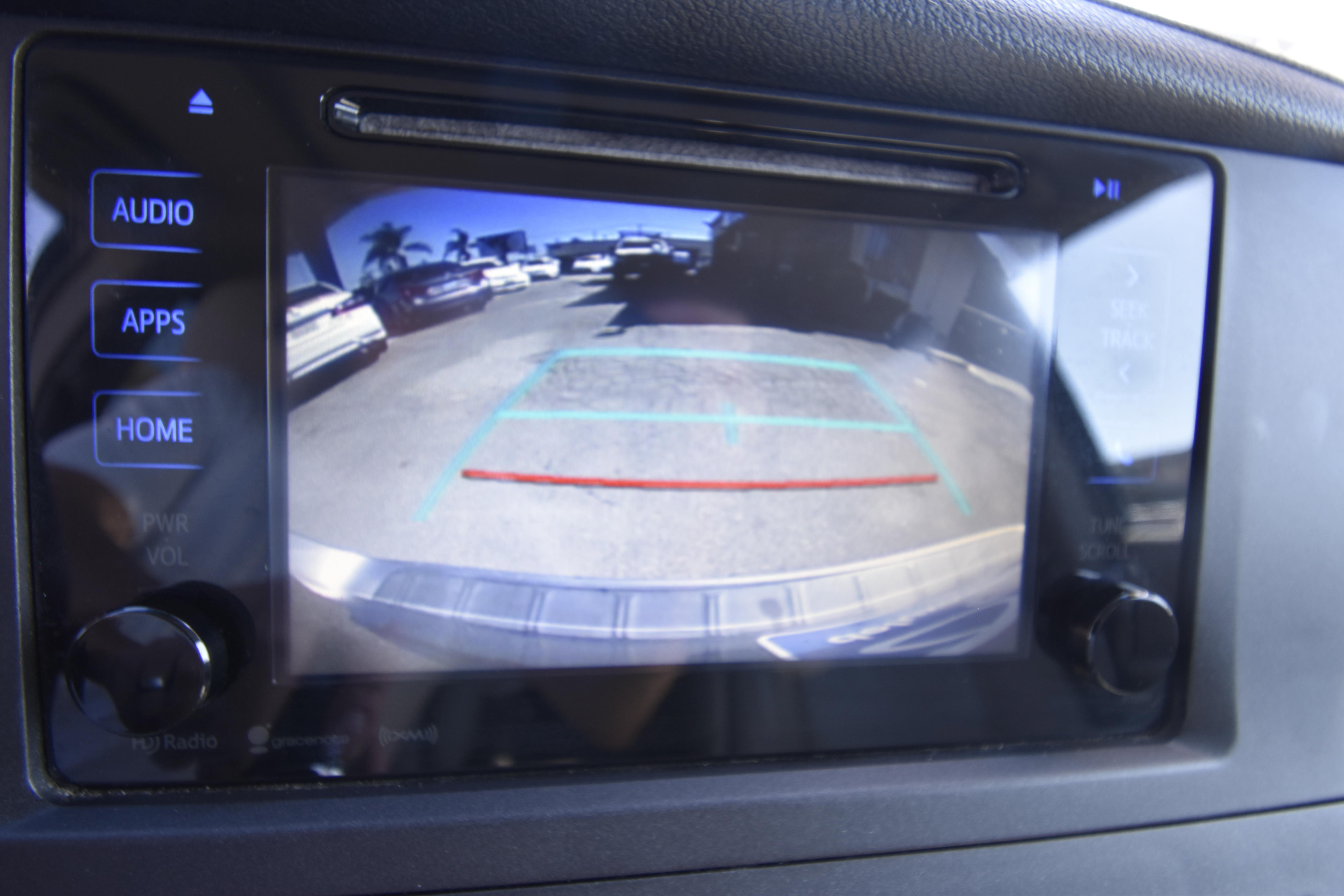 Used 2017 Toyota Sienna XLE FWD image 13