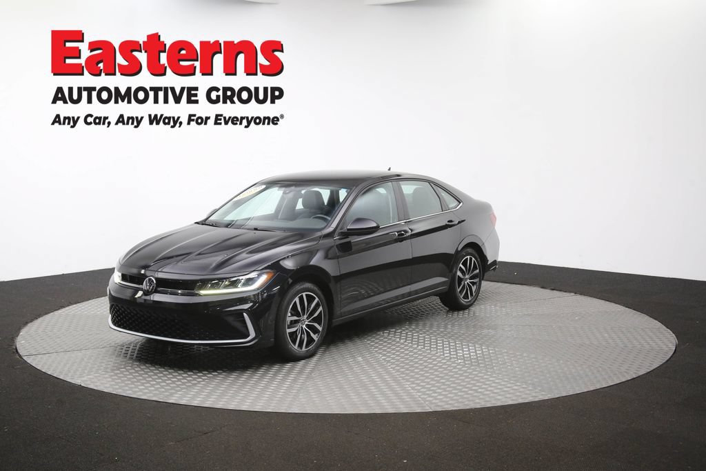 Used 2025 Volkswagen Jetta SE FWD image 54