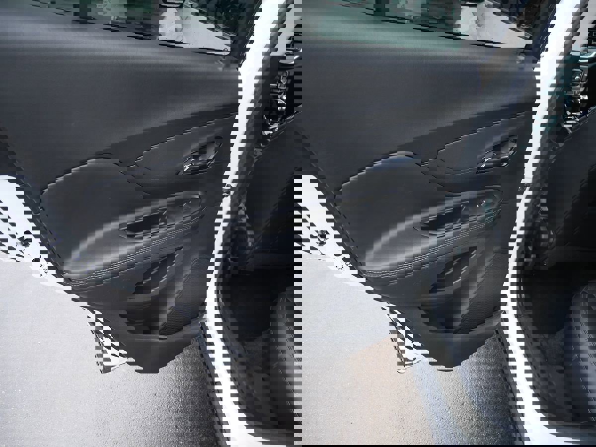 Used 2022 Buick Encore Preferred w/ Safety Package image 18